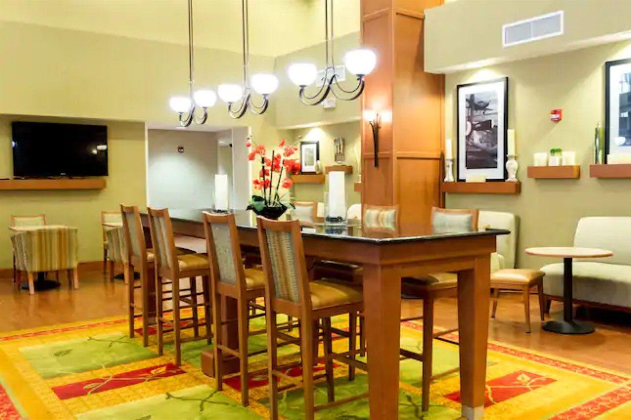 拉德克里夫/诺克斯堡希尔顿恒庭旅馆&套房酒店 Radcliff 外观 照片